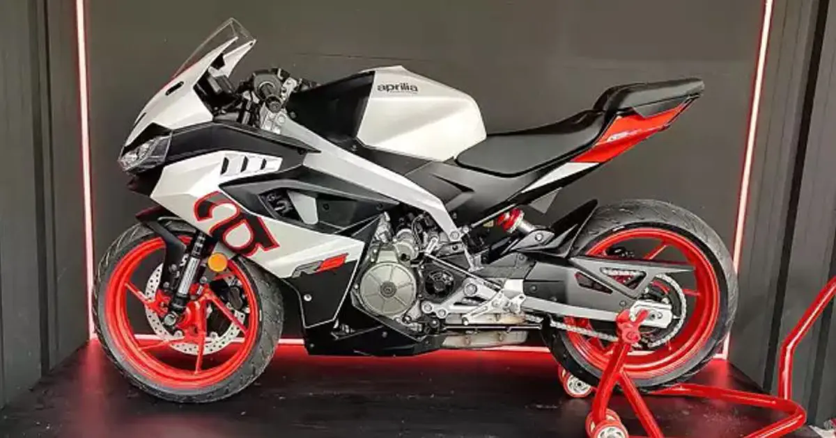 Super sport Aprilia RS 457 bike arrives in India, first delivery done